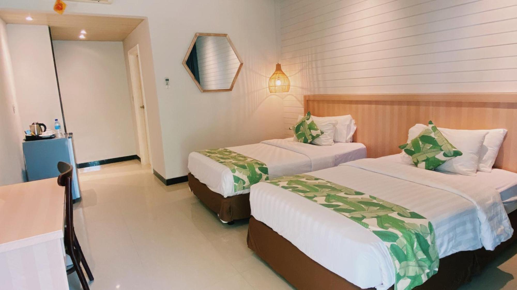 Sylvia Hotel & Resort Komodo Labuan Bajo Exteriör bild